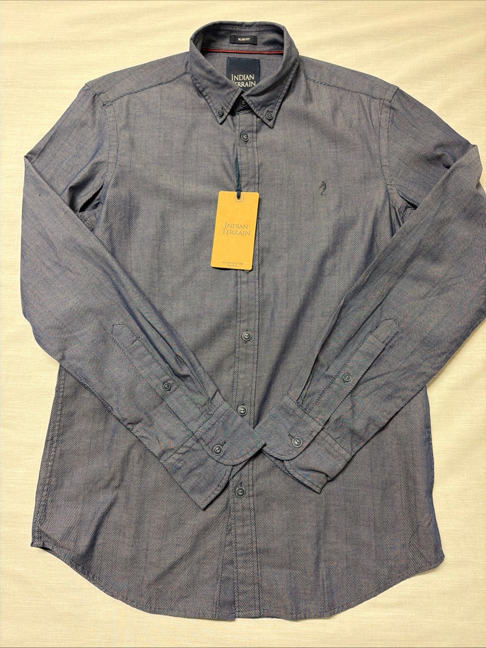 Indian Terrain Men's Navy Blue Button-Down Long Sleeve Shirt Small